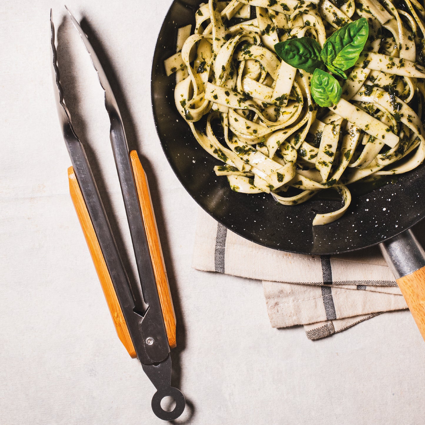 Pinza 22cm mango Acacia