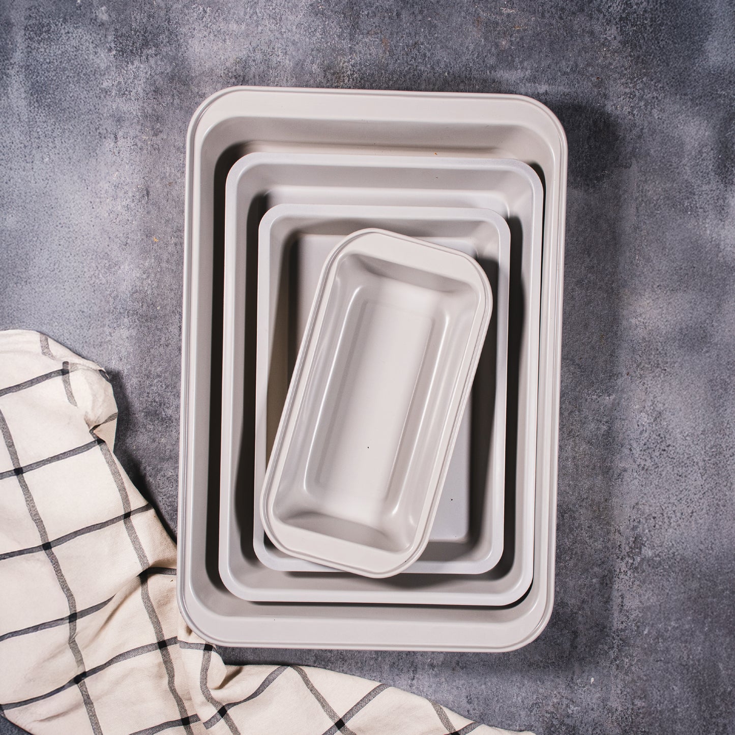 Fuente Antiadherente 34x24.2x4cm gris