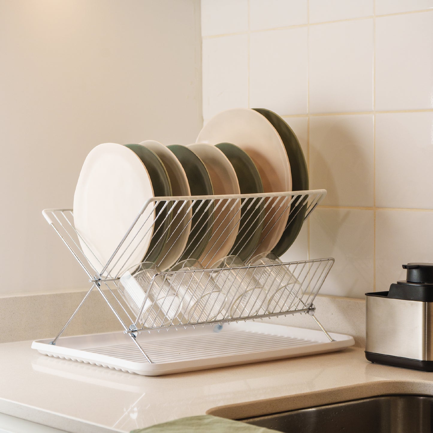 Secaplatos Tijera con Bandeja