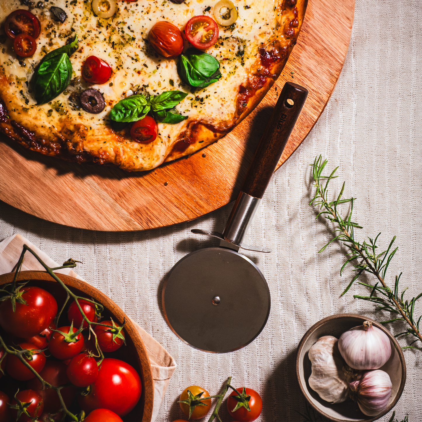 Corta pizza 9cm mango Acacia