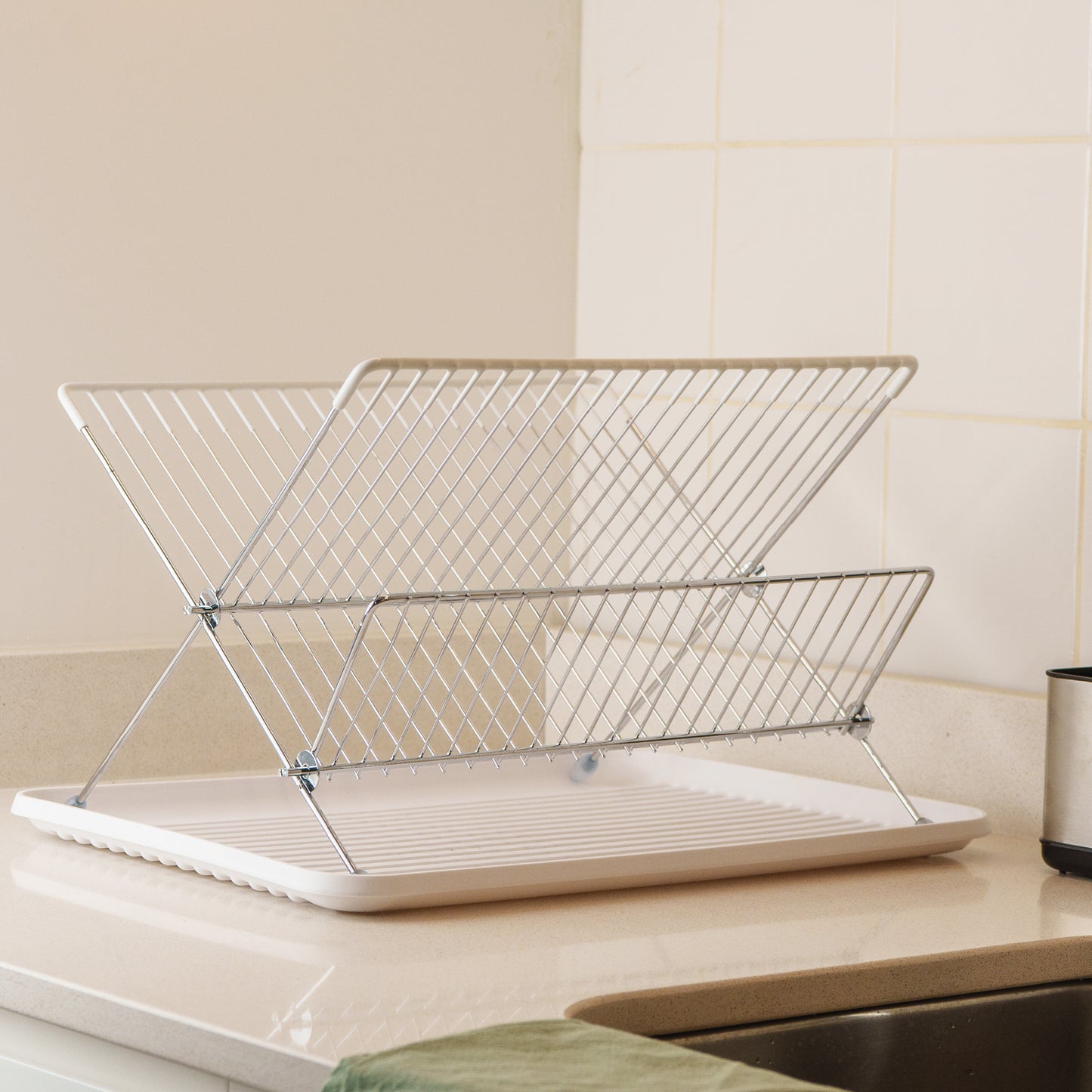 Secaplatos Tijera con Bandeja